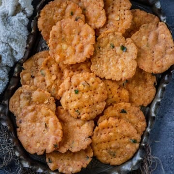 Tamil-style Thattai snack served in a tray.