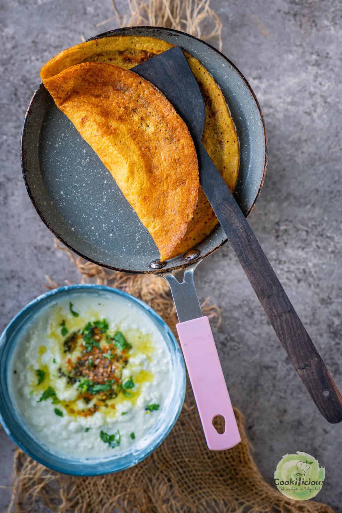 Quick and easy oats dosa recipe made in minutes – no fermentation required.