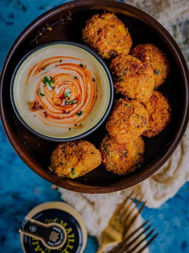Cheese Corn Balls/Croquettes served with a dip
