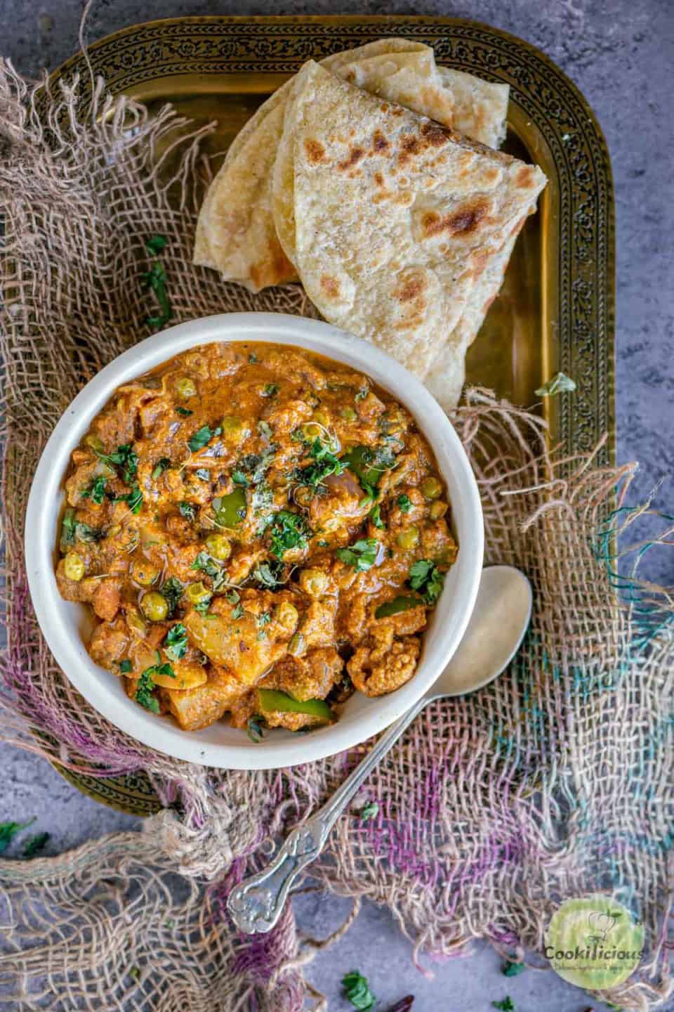Veg Kolhapuri Recipe | Mixed Veg Curry served with chapati on the side