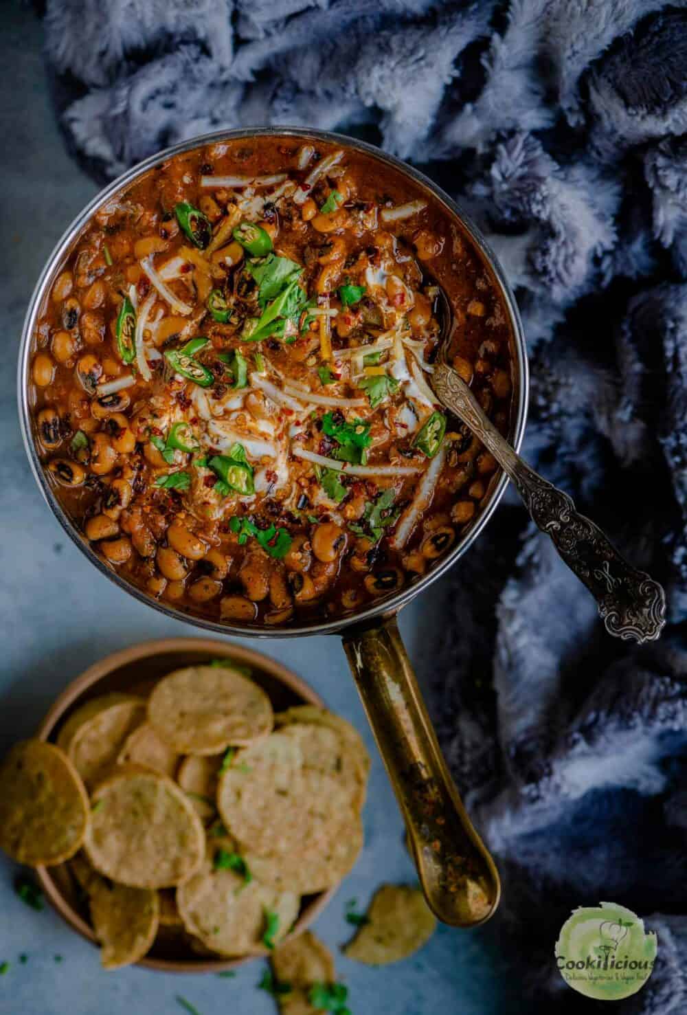Instant Pot Black-Eyed Peas Vegan Chili served with some tortilla chips on the side