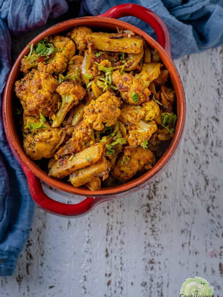 Aloo Methi (Potato Fenugreek Stir Fry) – Cookilicious