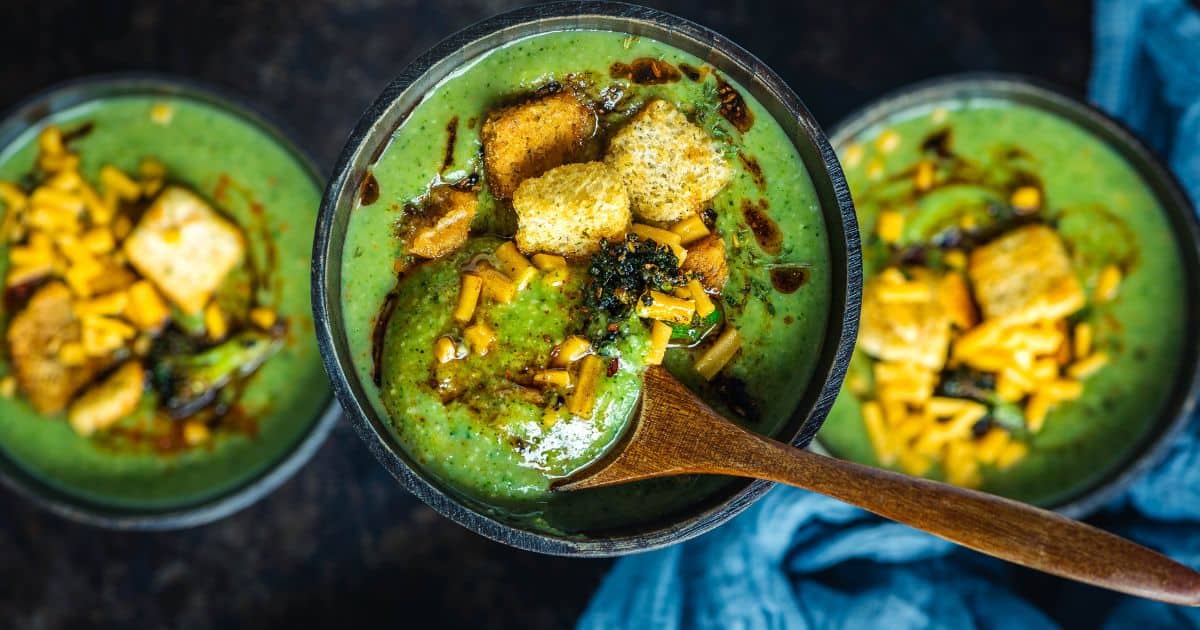 Easy Vegan Broccoli Cheddar Soup – Cookilicious