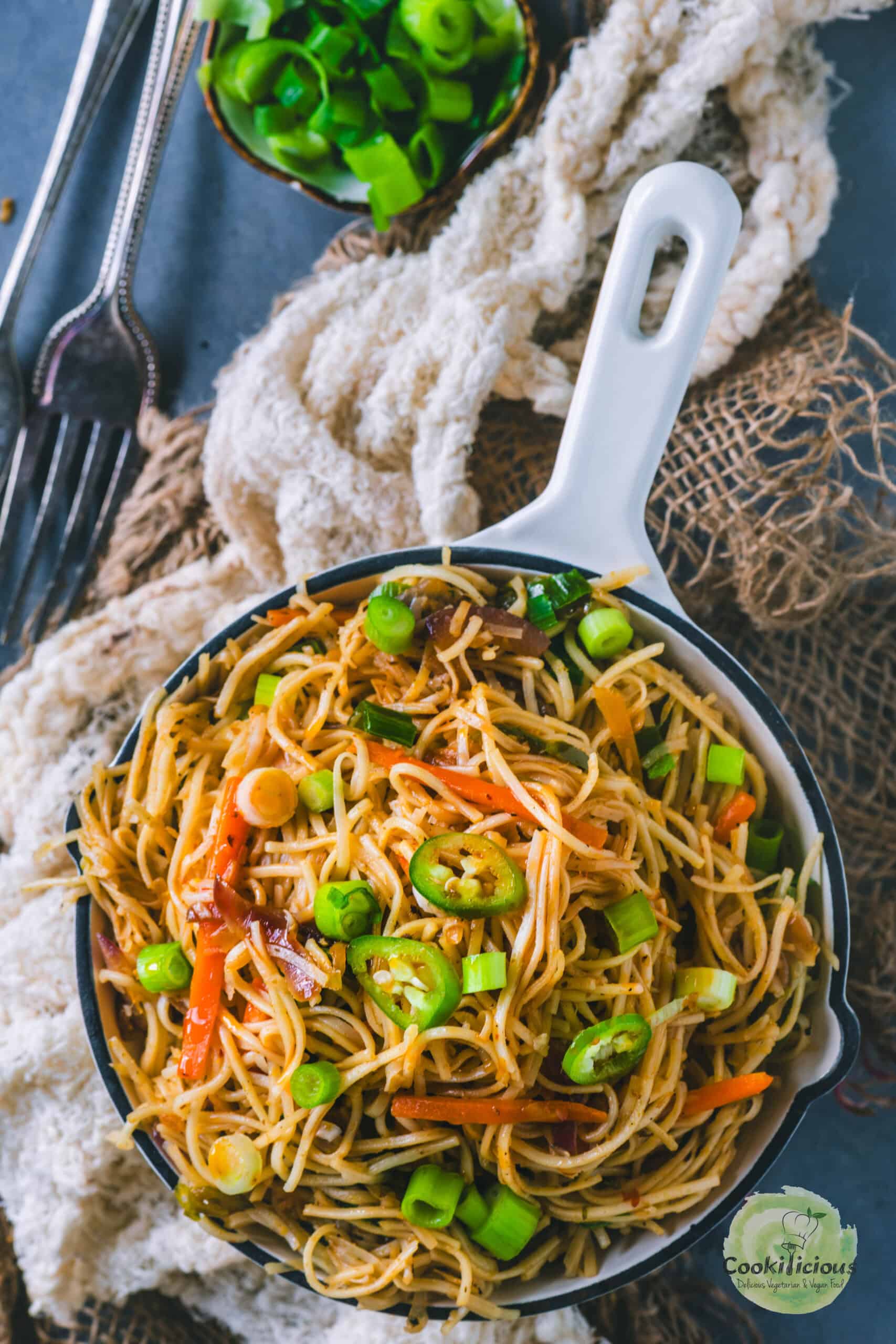 Veg Hakka Noodles served in a bowl.