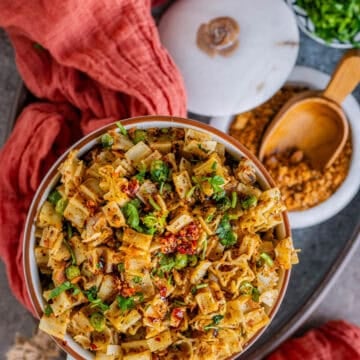Garlicky breadcrumbs pasta served with herbs and sautéed veggies.